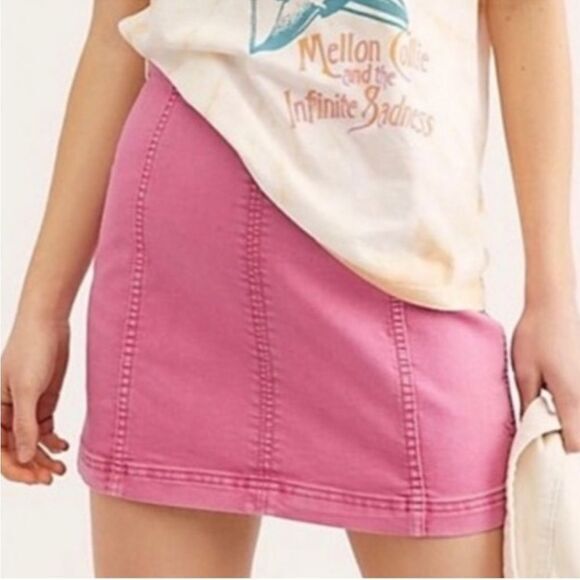 Free People Dresses & Skirts - Free People Pink Seamed Mini Skirt‎ Size 4 Cotton Blend Bodycon